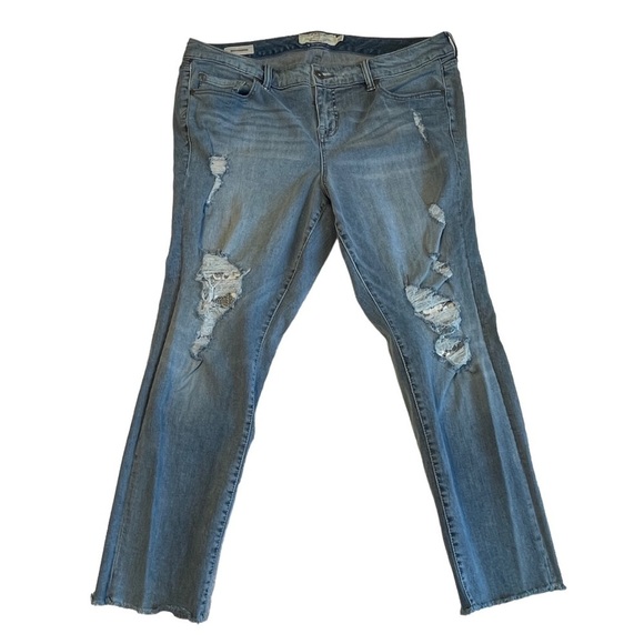 Torrid Boyfriend Style Distressed Jeans Women's Plus 18 - Picture 1 of 13